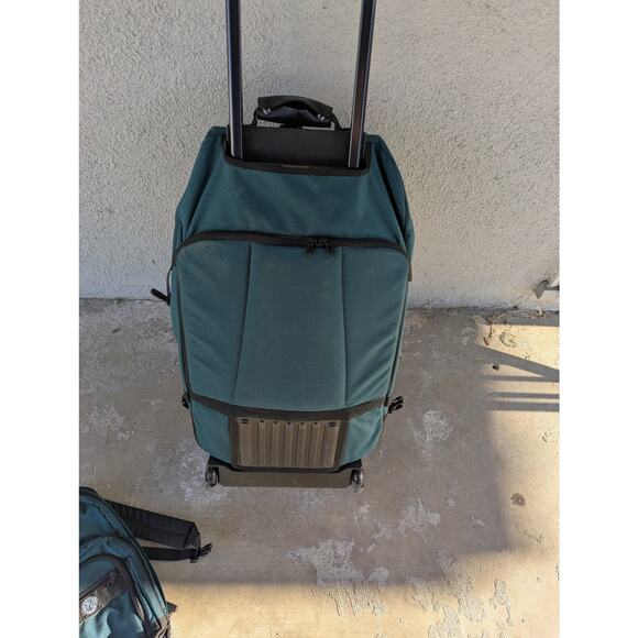 Two Piece Eagle Creek Travel Luggage / Backpack Set Green 24 x 14 - Picture 4 of 10